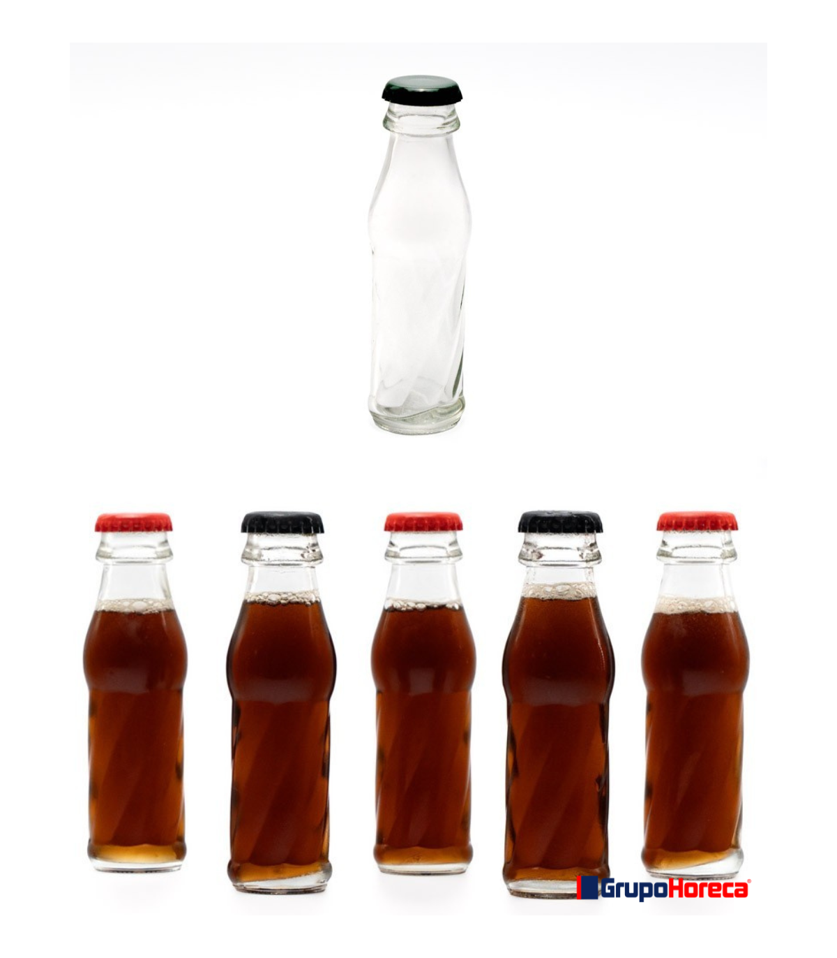 Vidrio transparente que realza el color y las burbujas de la bebida.